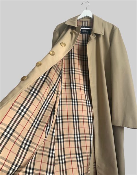 burberry trenchcoat 1980|burberry trenchcoat men.